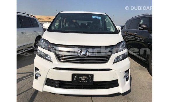 Buy Import Toyota Vellfire White Car in Import - Dubai in Ahal Buy Import Toyota Vellfire White Car in Import - Dubai in Ahal
