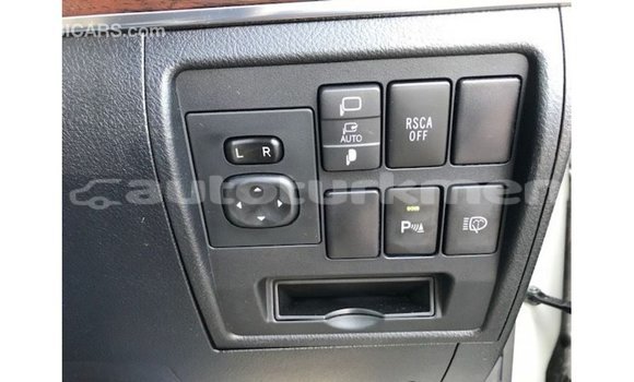 Buy Import Toyota Land Cruiser White Car in Import - Dubai in Ahal Buy Import Toyota Land Cruiser White Car in Import - Dubai in Ahal