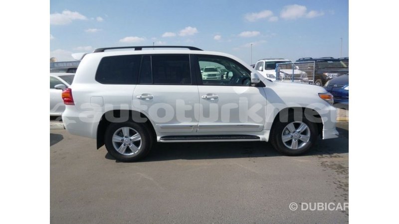 Big with watermark toyota land cruiser ahal import dubai 2645