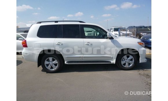 Buy Import Toyota Land Cruiser White Car in Import - Dubai in Ahal Buy Import Toyota Land Cruiser White Car in Import - Dubai in Ahal