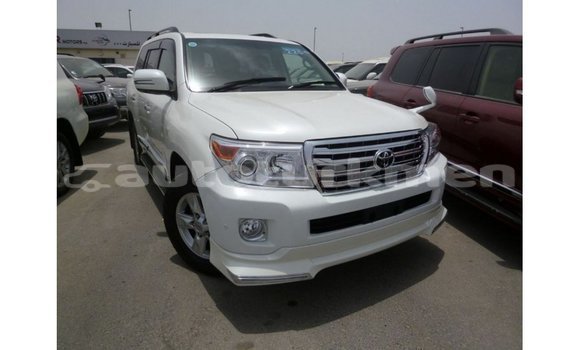 Buy Import Toyota Land Cruiser White Car in Import - Dubai in Ahal Buy Import Toyota Land Cruiser White Car in Import - Dubai in Ahal
