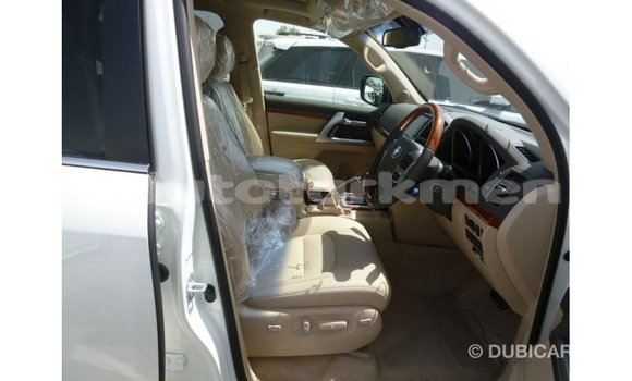 Buy Import Toyota Land Cruiser White Car in Import - Dubai in Ahal Buy Import Toyota Land Cruiser White Car in Import - Dubai in Ahal
