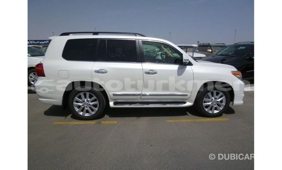Buy Import Toyota Land Cruiser White Car in Import - Dubai in Ahal Buy Import Toyota Land Cruiser White Car in Import - Dubai in Ahal