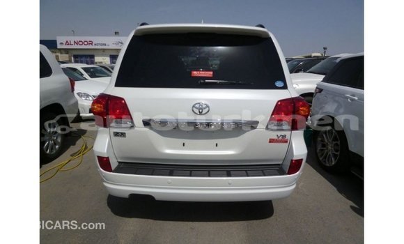 Buy Import Toyota Land Cruiser White Car in Import - Dubai in Ahal Buy Import Toyota Land Cruiser White Car in Import - Dubai in Ahal