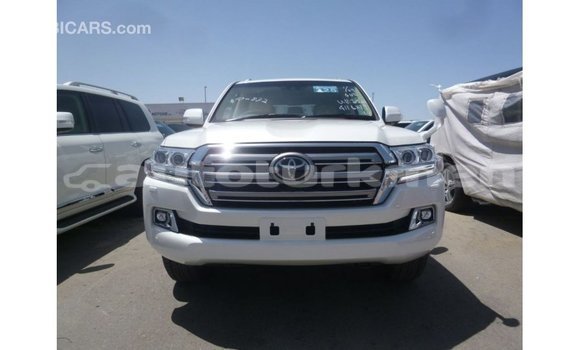 Buy Import Toyota Land Cruiser White Car in Import - Dubai in Ahal Buy Import Toyota Land Cruiser White Car in Import - Dubai in Ahal