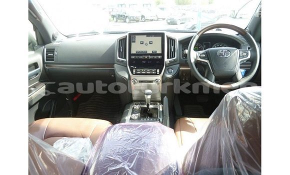 Buy Import Toyota Land Cruiser White Car in Import - Dubai in Ahal Buy Import Toyota Land Cruiser White Car in Import - Dubai in Ahal