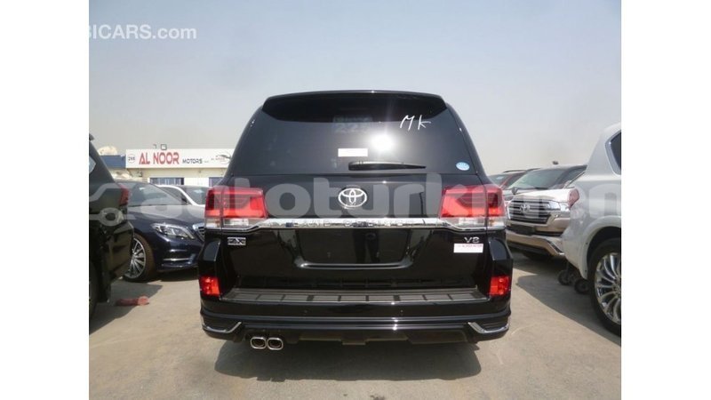 Big with watermark toyota land cruiser ahal import dubai 2658