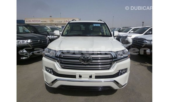 Buy Import Toyota Land Cruiser White Car in Import - Dubai in Ahal Buy Import Toyota Land Cruiser White Car in Import - Dubai in Ahal