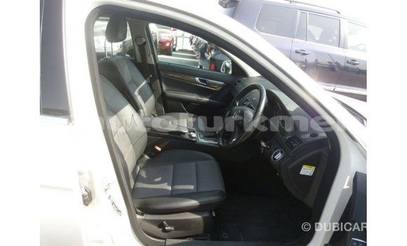 Buy Import Mercedes-Benz 200 White Car in Import - Dubai in Ahal Buy Import Mercedes-Benz 200 White Car in Import - Dubai in Ahal