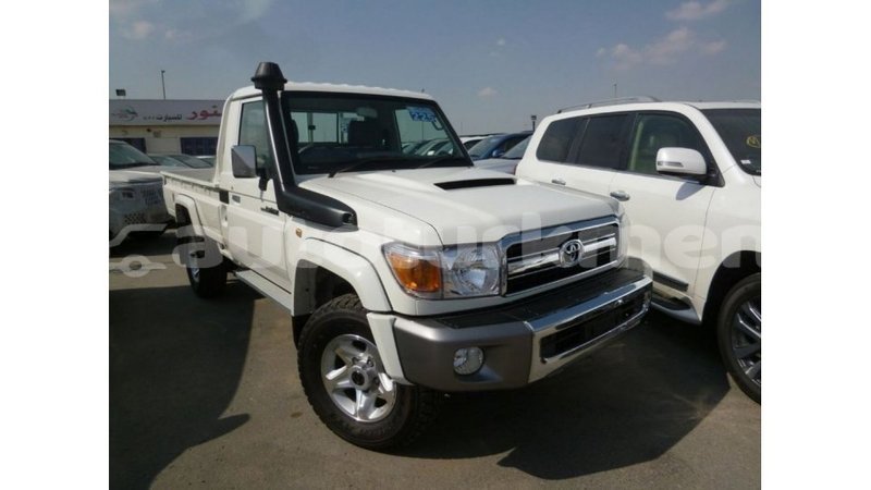 Big with watermark toyota land cruiser ahal import dubai 2676