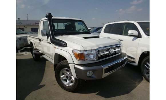 Buy Import Toyota Land Cruiser White Car in Import - Dubai in Ahal Buy Import Toyota Land Cruiser White Car in Import - Dubai in Ahal