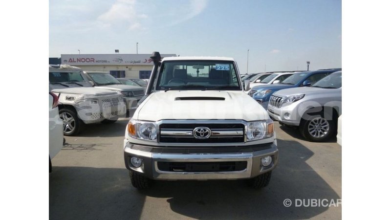 Big with watermark toyota land cruiser ahal import dubai 2676