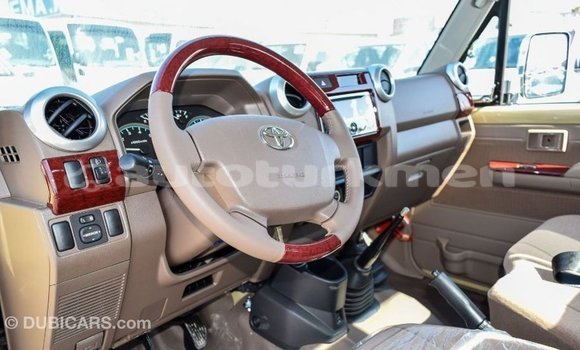 Buy Import Toyota Land Cruiser Beige Car in Import - Dubai in Ahal Buy Import Toyota Land Cruiser Beige Car in Import - Dubai in Ahal