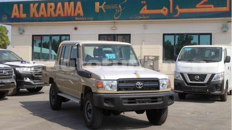 Big with watermark toyota land cruiser ahal import dubai 2682