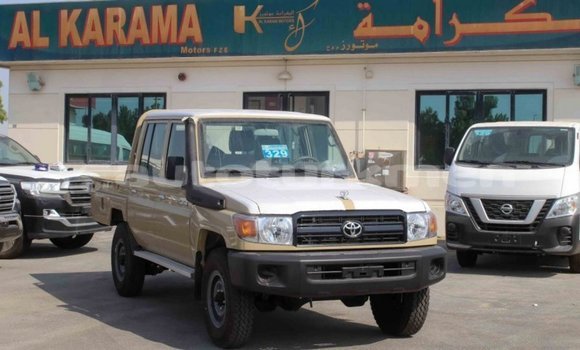 Buy Import Toyota Land Cruiser Beige Car in Import - Dubai in Ahal Buy Import Toyota Land Cruiser Beige Car in Import - Dubai in Ahal
