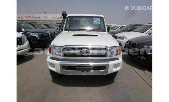 Buy Import Toyota Land Cruiser White Car in Import - Dubai in Ahal Buy Import Toyota Land Cruiser White Car in Import - Dubai in Ahal