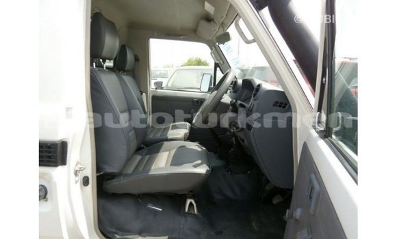 Buy Import Toyota Land Cruiser White Car in Import - Dubai in Ahal Buy Import Toyota Land Cruiser White Car in Import - Dubai in Ahal