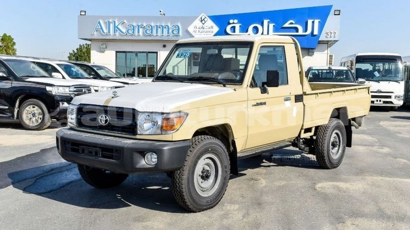 Big with watermark toyota land cruiser ahal import dubai 2691