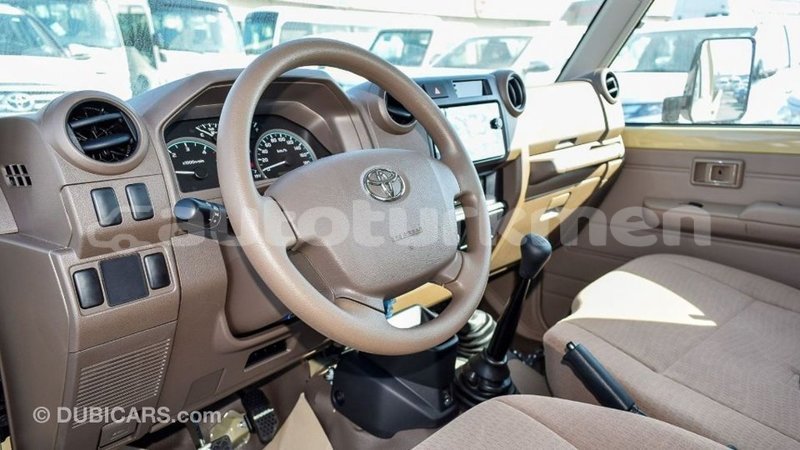 Big with watermark toyota land cruiser ahal import dubai 2691