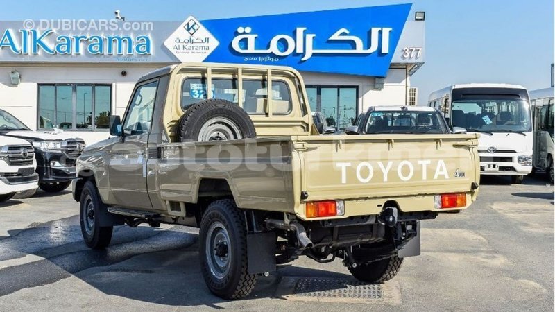 Big with watermark toyota land cruiser ahal import dubai 2691