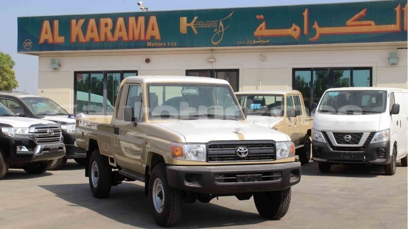 Big with watermark toyota land cruiser ahal import dubai 2694