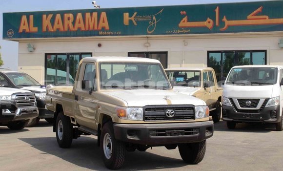 Buy Import Toyota Land Cruiser Beige Car in Import - Dubai in Ahal Buy Import Toyota Land Cruiser Beige Car in Import - Dubai in Ahal