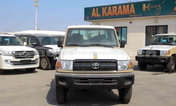 Buy Import Toyota Land Cruiser Beige Car in Import - Dubai in Ahal Buy Import Toyota Land Cruiser Beige Car in Import - Dubai in Ahal