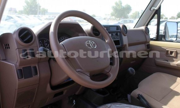 Buy Import Toyota Land Cruiser Beige Car in Import - Dubai in Ahal Buy Import Toyota Land Cruiser Beige Car in Import - Dubai in Ahal