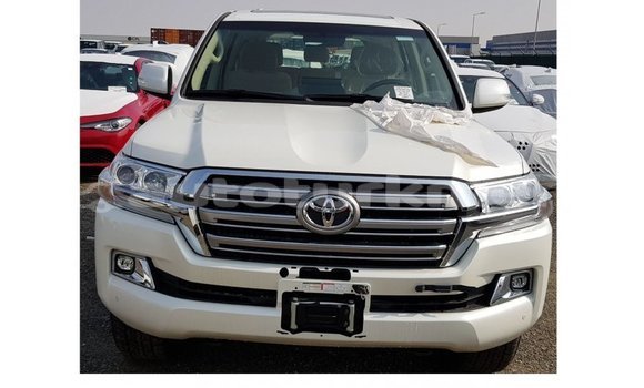 Buy Import Toyota Land Cruiser White Car in Import - Dubai in Ahal Buy Import Toyota Land Cruiser White Car in Import - Dubai in Ahal