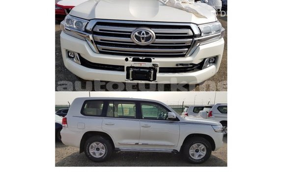 Buy Import Toyota Land Cruiser White Car in Import - Dubai in Ahal Buy Import Toyota Land Cruiser White Car in Import - Dubai in Ahal