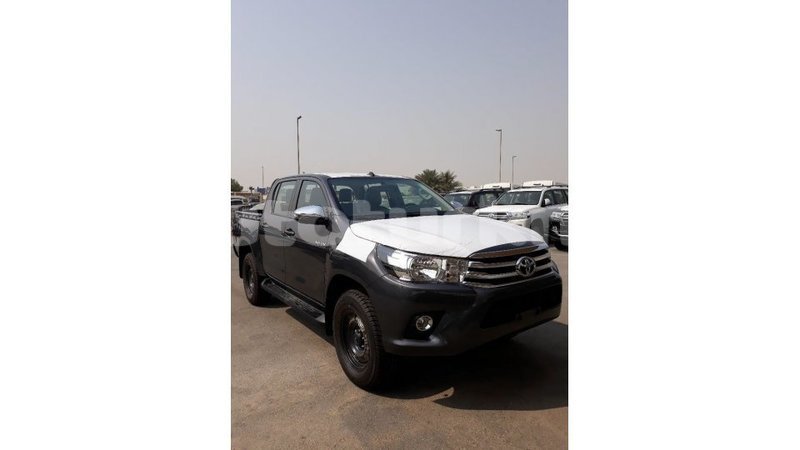 Big with watermark toyota hilux ahal import dubai 2698