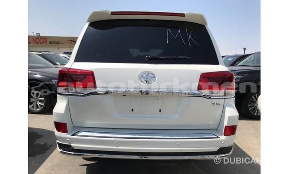 Buy Import Toyota Land Cruiser White Car in Import - Dubai in Ahal Buy Import Toyota Land Cruiser White Car in Import - Dubai in Ahal