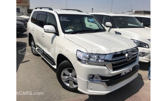 Buy Import Toyota Land Cruiser White Car in Import - Dubai in Ahal Buy Import Toyota Land Cruiser White Car in Import - Dubai in Ahal