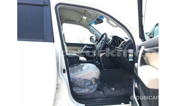 Buy Import Toyota Land Cruiser White Car in Import - Dubai in Ahal Buy Import Toyota Land Cruiser White Car in Import - Dubai in Ahal