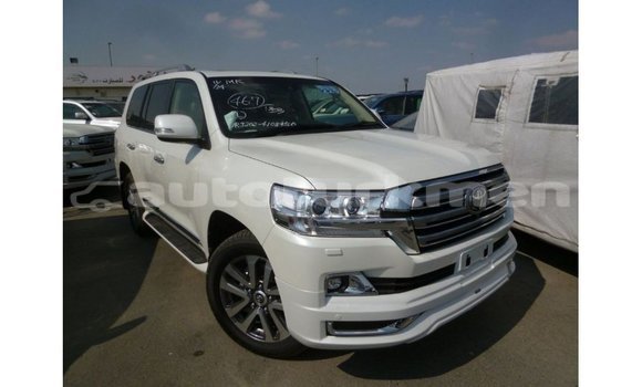 Buy Import Toyota Land Cruiser White Car in Import - Dubai in Ahal Buy Import Toyota Land Cruiser White Car in Import - Dubai in Ahal