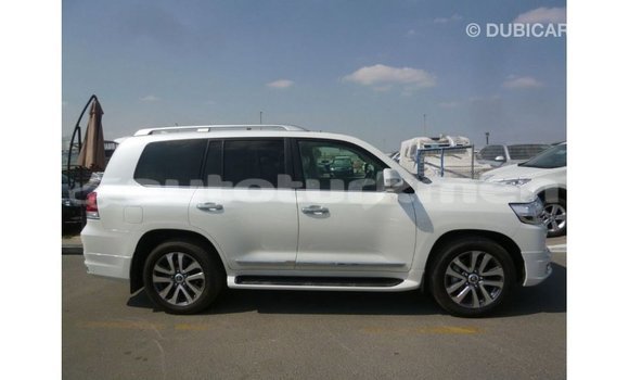 Buy Import Toyota Land Cruiser White Car in Import - Dubai in Ahal Buy Import Toyota Land Cruiser White Car in Import - Dubai in Ahal