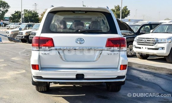 Buy Import Toyota Land Cruiser White Car in Import - Dubai in Ahal Buy Import Toyota Land Cruiser White Car in Import - Dubai in Ahal