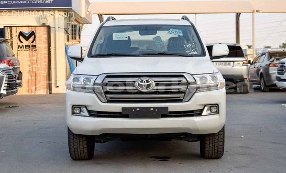 Buy Import Toyota Land Cruiser White Car in Import - Dubai in Ahal Buy Import Toyota Land Cruiser White Car in Import - Dubai in Ahal