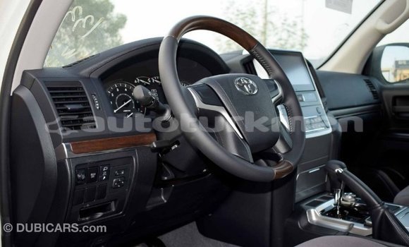 Buy Import Toyota Land Cruiser White Car in Import - Dubai in Ahal Buy Import Toyota Land Cruiser White Car in Import - Dubai in Ahal