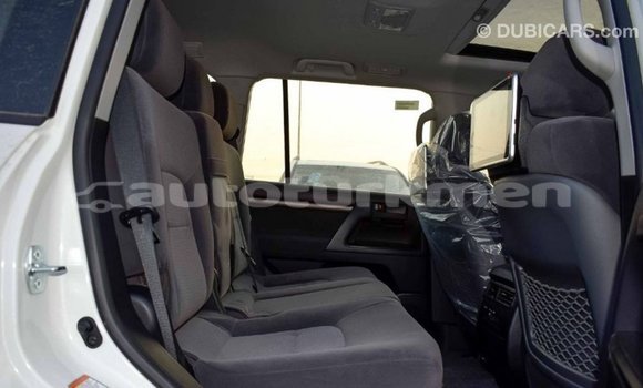 Buy Import Toyota Land Cruiser White Car in Import - Dubai in Ahal Buy Import Toyota Land Cruiser White Car in Import - Dubai in Ahal