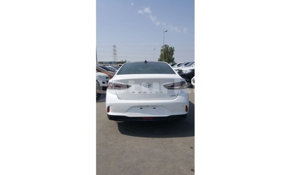 Buy Import Hyundai Sonata White Car in Import - Dubai in Ahal Buy Import Hyundai Sonata White Car in Import - Dubai in Ahal