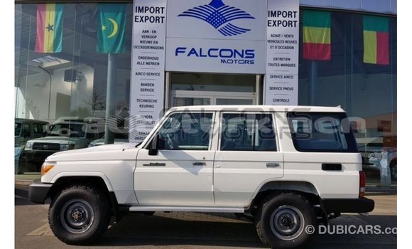 Buy Import Toyota Land Cruiser White Car in Import - Dubai in Ahal Buy Import Toyota Land Cruiser White Car in Import - Dubai in Ahal