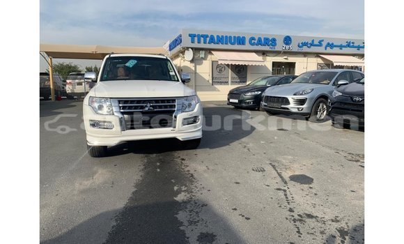 Medium with watermark mitsubishi pajero ahal import dubai 2740