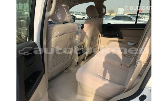 Buy Import Toyota Land Cruiser White Car in Import - Dubai in Ahal Buy Import Toyota Land Cruiser White Car in Import - Dubai in Ahal