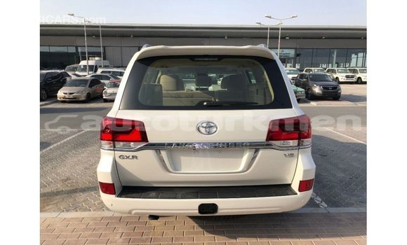 Buy Import Toyota Land Cruiser White Car in Import - Dubai in Ahal Buy Import Toyota Land Cruiser White Car in Import - Dubai in Ahal