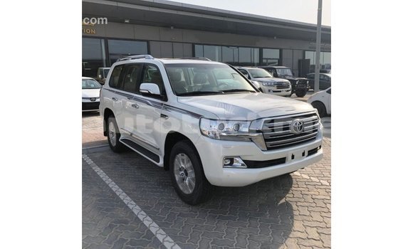 Buy Import Toyota Land Cruiser White Car in Import - Dubai in Ahal Buy Import Toyota Land Cruiser White Car in Import - Dubai in Ahal