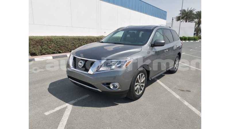 Big with watermark nissan pathfinder ahal import dubai 2751