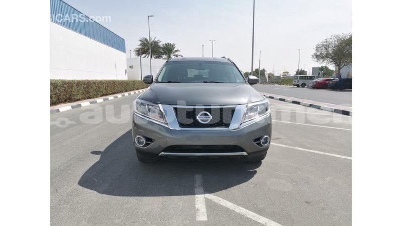 Big with watermark nissan pathfinder ahal import dubai 2751
