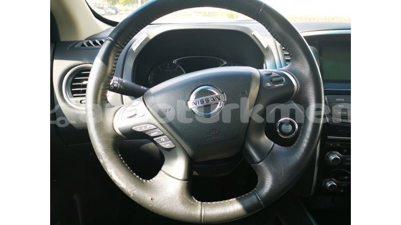 Big with watermark nissan pathfinder ahal import dubai 2751