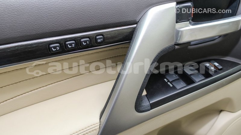 Big with watermark toyota land cruiser ahal import dubai 2754